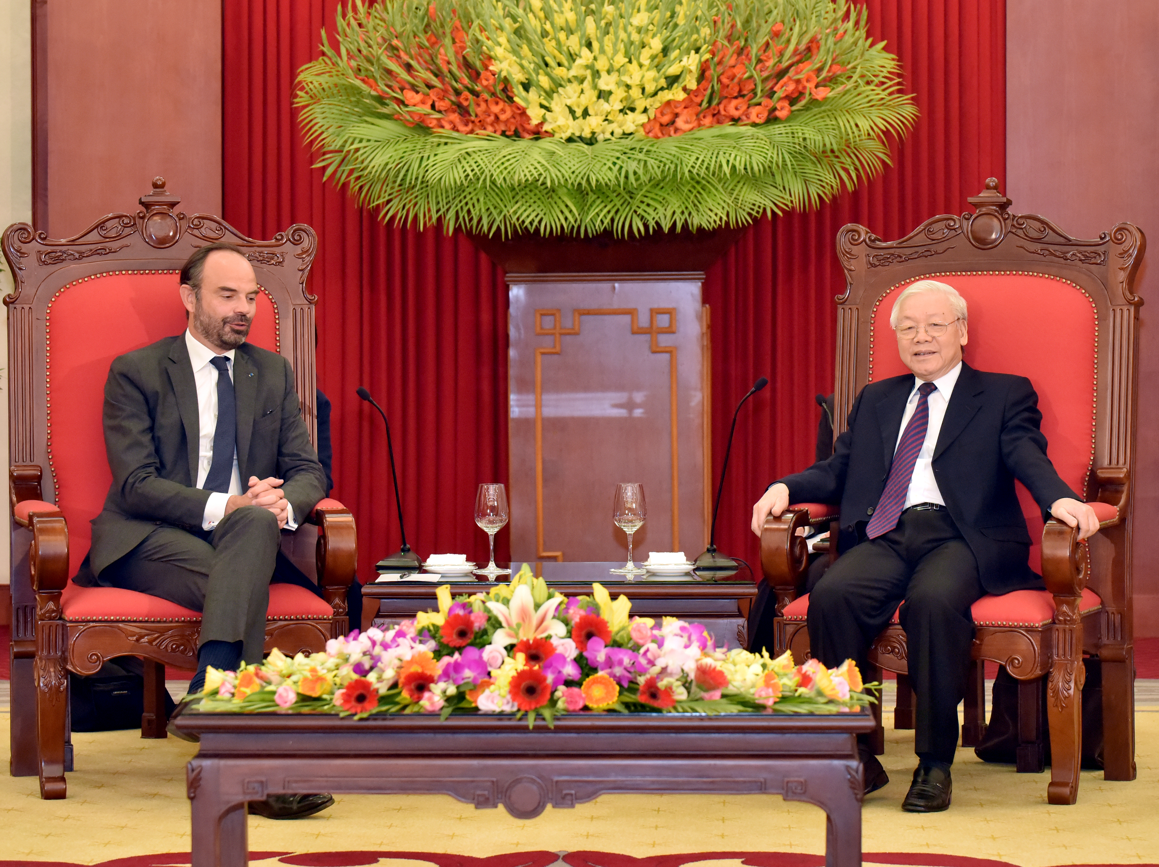 Lãnh đạo nước ta đón, tiếp, hội đàm, hội kiến Thủ tướng Pháp Édouard Philippe
